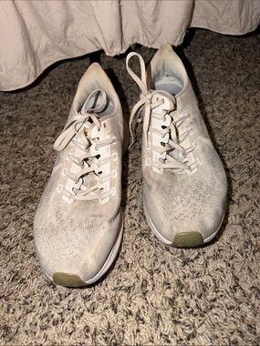 Nike Women's White Cream Running Sneakers